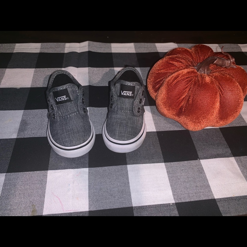 Size 4 toddler vans!